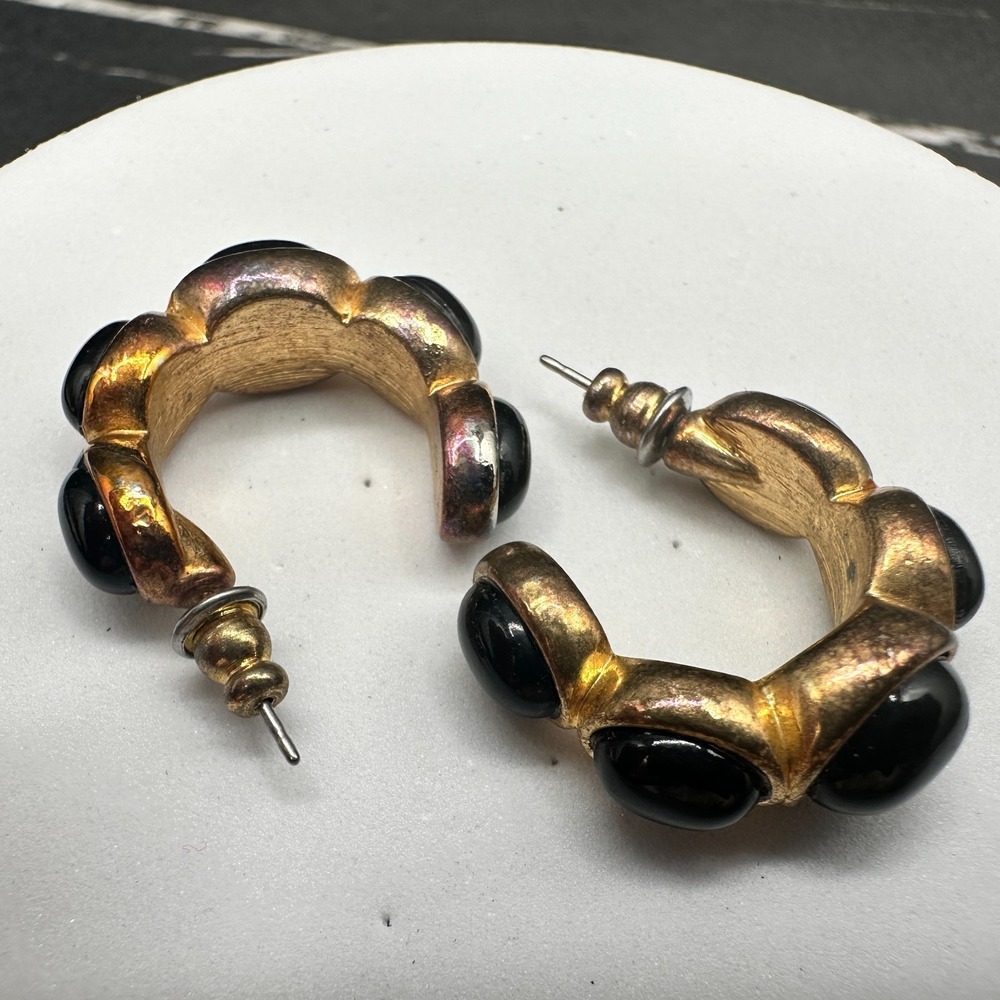 Vintage Gold‎ Tone Black Cabochon Hoop Earrings Bold Sculpted Design